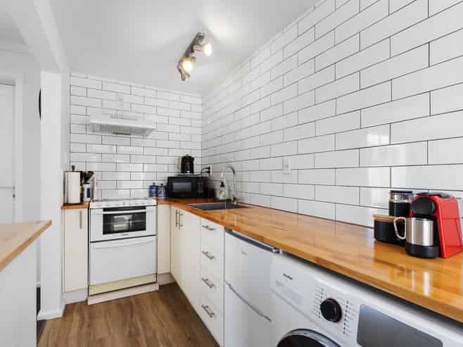 2/345 Armagh Street, Linwood