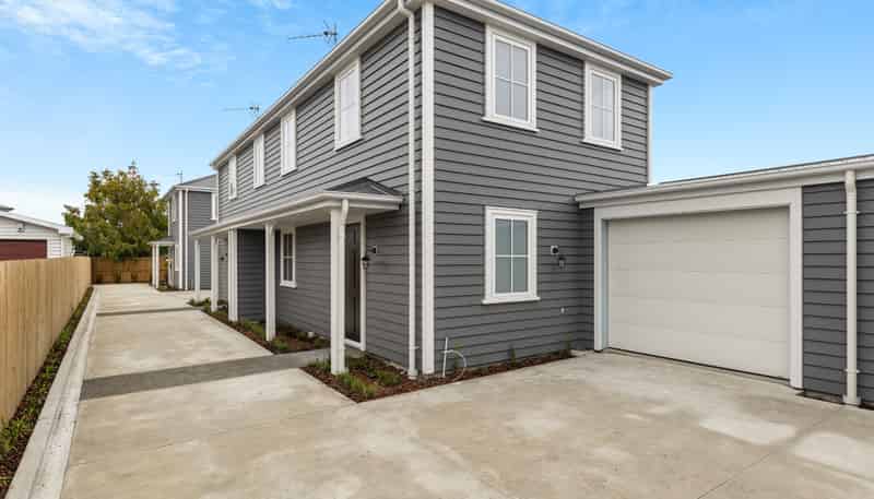 2/8 Shearer Avenue, Papanui