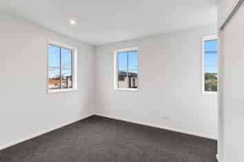 2/8 Shearer Avenue, Papanui