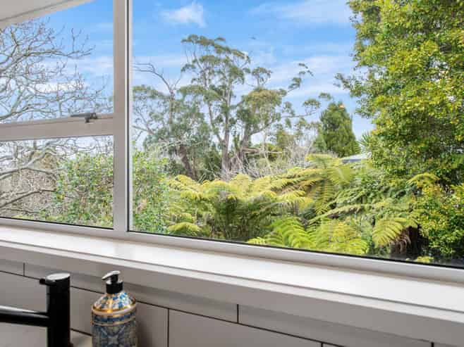 7 Highlight Parade, Te Atatu South