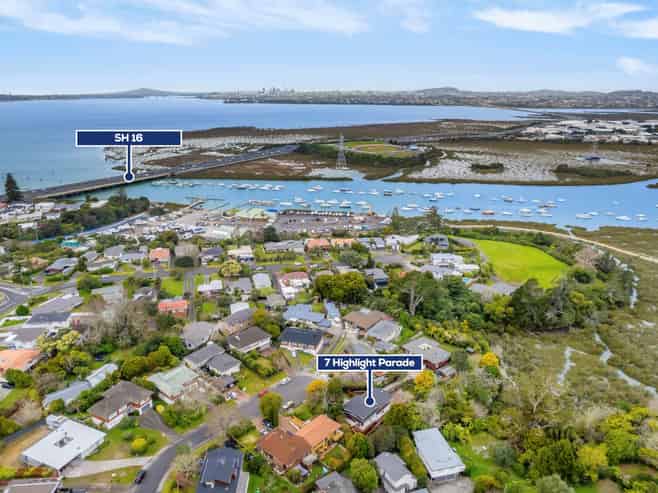 7 Highlight Parade, Te Atatu South