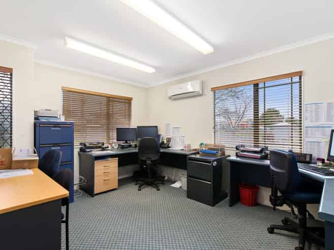 Modern, Professional, Stand-alone Offices