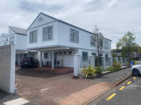 Modern, Professional, Stand-alone Offices
