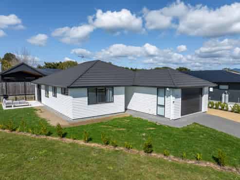 14 Syrah Lane, Martinborough