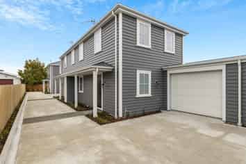 2/8 Shearer Avenue, Papanui