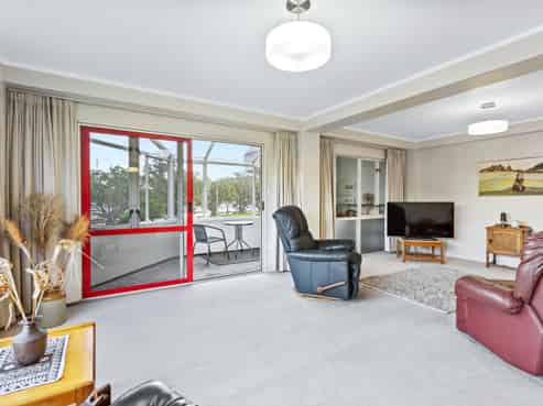 6/2 Vale Road, Riverside