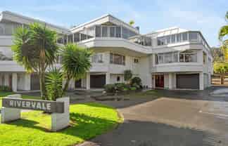 6/2 Vale Road, Riverside