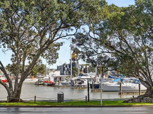 6/2 Vale Road, Riverside