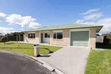 8 Weddell Place, Ngatea