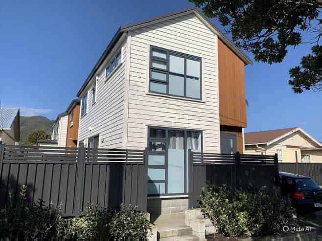 128A Randwick Road, Moera