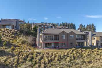 Villa 218 Coleridge Road, Windwhistle