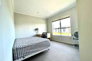 19 Brookview Drive, Flat Bush