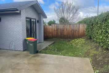 1/124C Monument Road, Clevedon