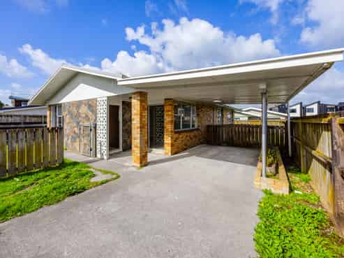 11 Blanes Road, Weymouth