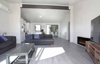 17A Monckton Street, Feilding