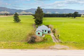 992 Top Grass Road, Dannevirke