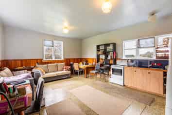 992 Top Grass Road, Dannevirke