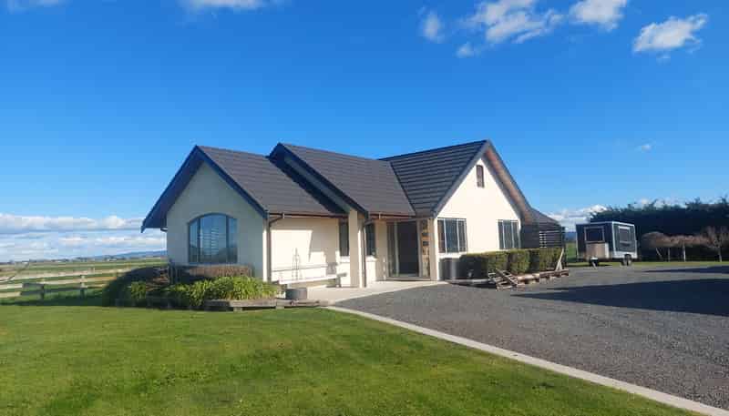 303 River Road, Ngatea