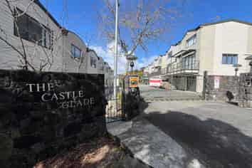 22/8 Flynn Street, Birkdale