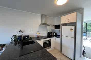 22/8 Flynn Street, Birkdale