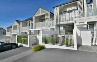8 Sapling Way, Millwater