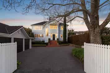 162 Long Drive, Saint Heliers