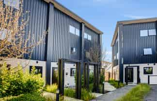6/10 Avery Grove, Boulcott