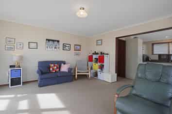 50 Queens Drive, Allenton