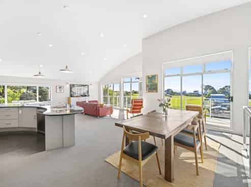 16 Island View Lane, Langs Beach