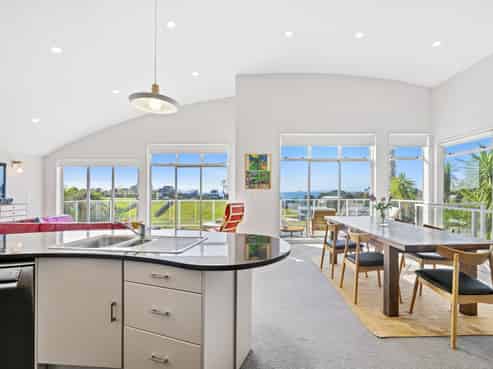 16 Island View Lane, Langs Beach