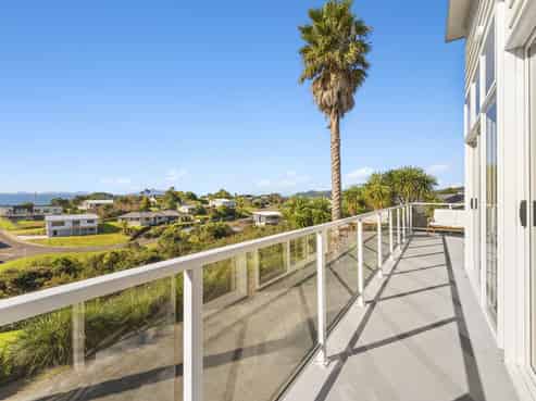 16 Island View Lane, Langs Beach