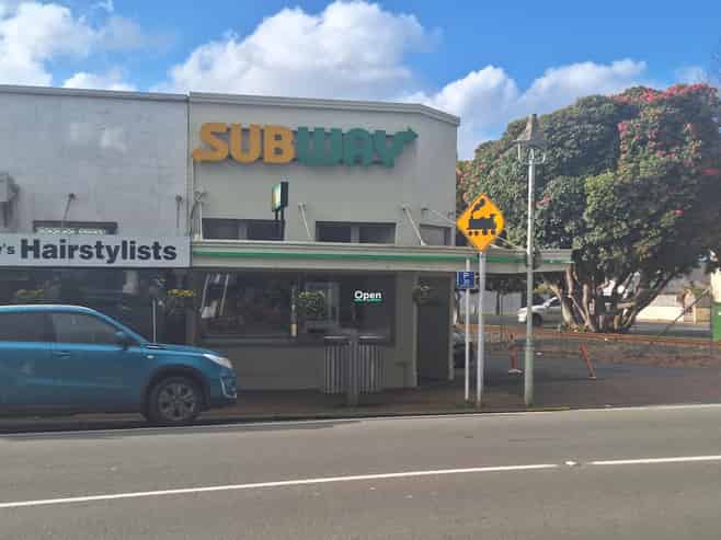 International Tenant on Corner Site