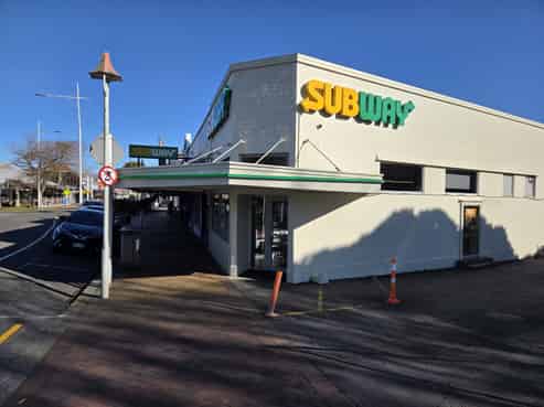 International Tenant on Corner Site