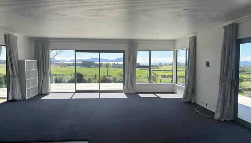 215 Cove Road, Waipu