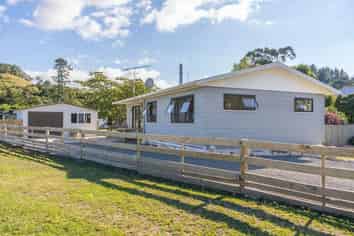 166 West Road, Masterton