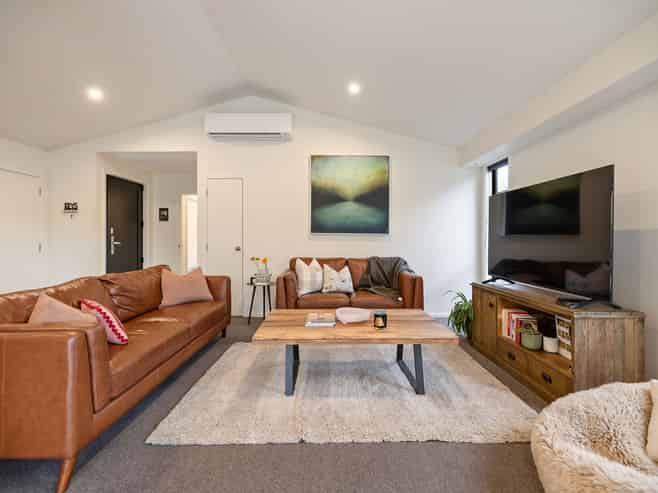106 Risinghurst Terrace, Lower Shotover