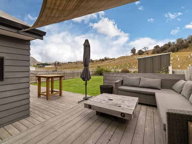 106 Risinghurst Terrace, Lower Shotover