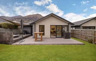 106 Risinghurst Terrace, Lower Shotover