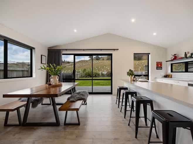 106 Risinghurst Terrace, Lower Shotover