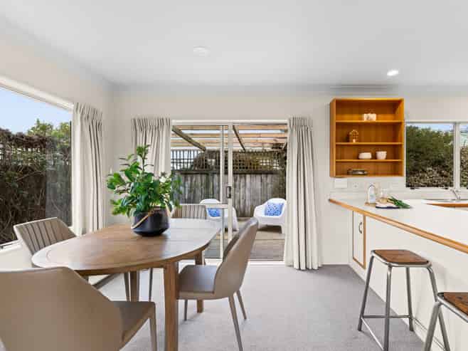 2 Guthrie Road, Havelock North