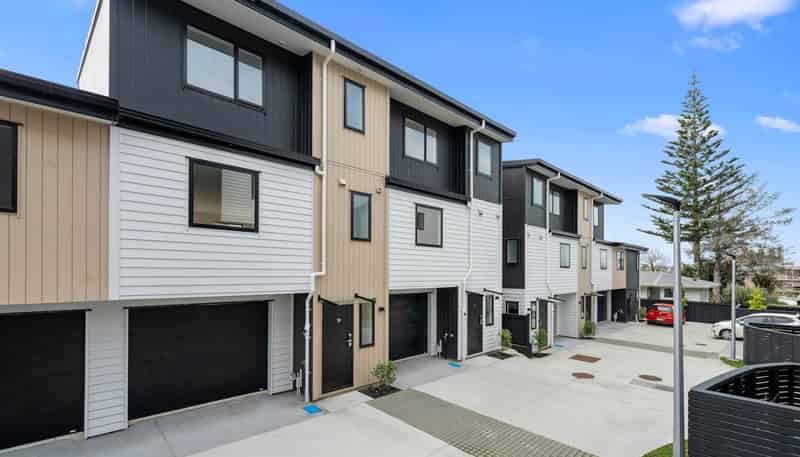 4 & 7-12/13 Arawa Street, New Lynn