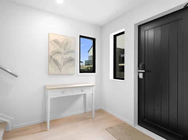 4 & 7-12/13 Arawa Street, New Lynn