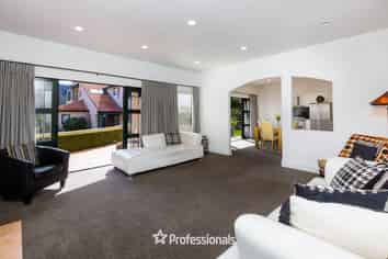 4/341 Fergusson Drive, Heretaunga