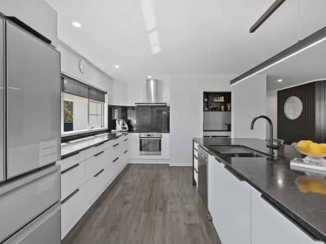 3 May Grove Lane, Tamaterau