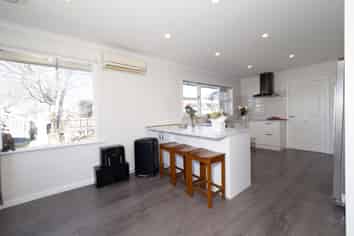 4 Reddecliffe Crescent, Hampstead