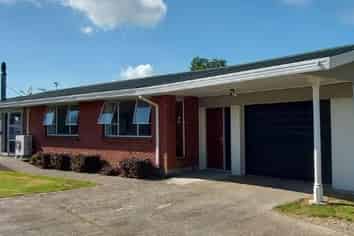 54 Cressida Avenue , Stratford