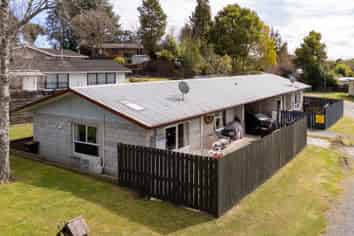 210 West Parkdale Street, Tokoroa