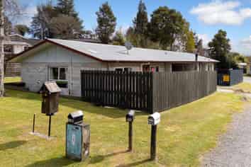 210 West Parkdale Street, Tokoroa