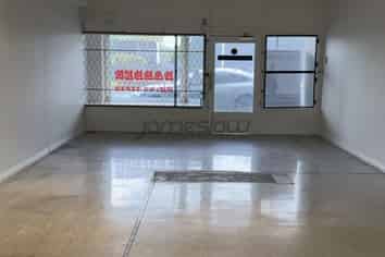High-Exposure Retail on Mount Smart Road