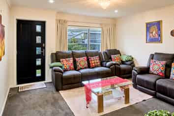 8 Taiko Place, Porirua